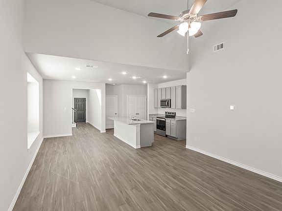 5th image of 1033 Wind Drift Way
