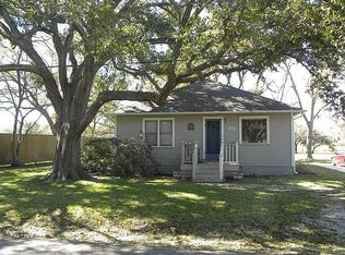 603 Landrum Ave, League City, TX 77573