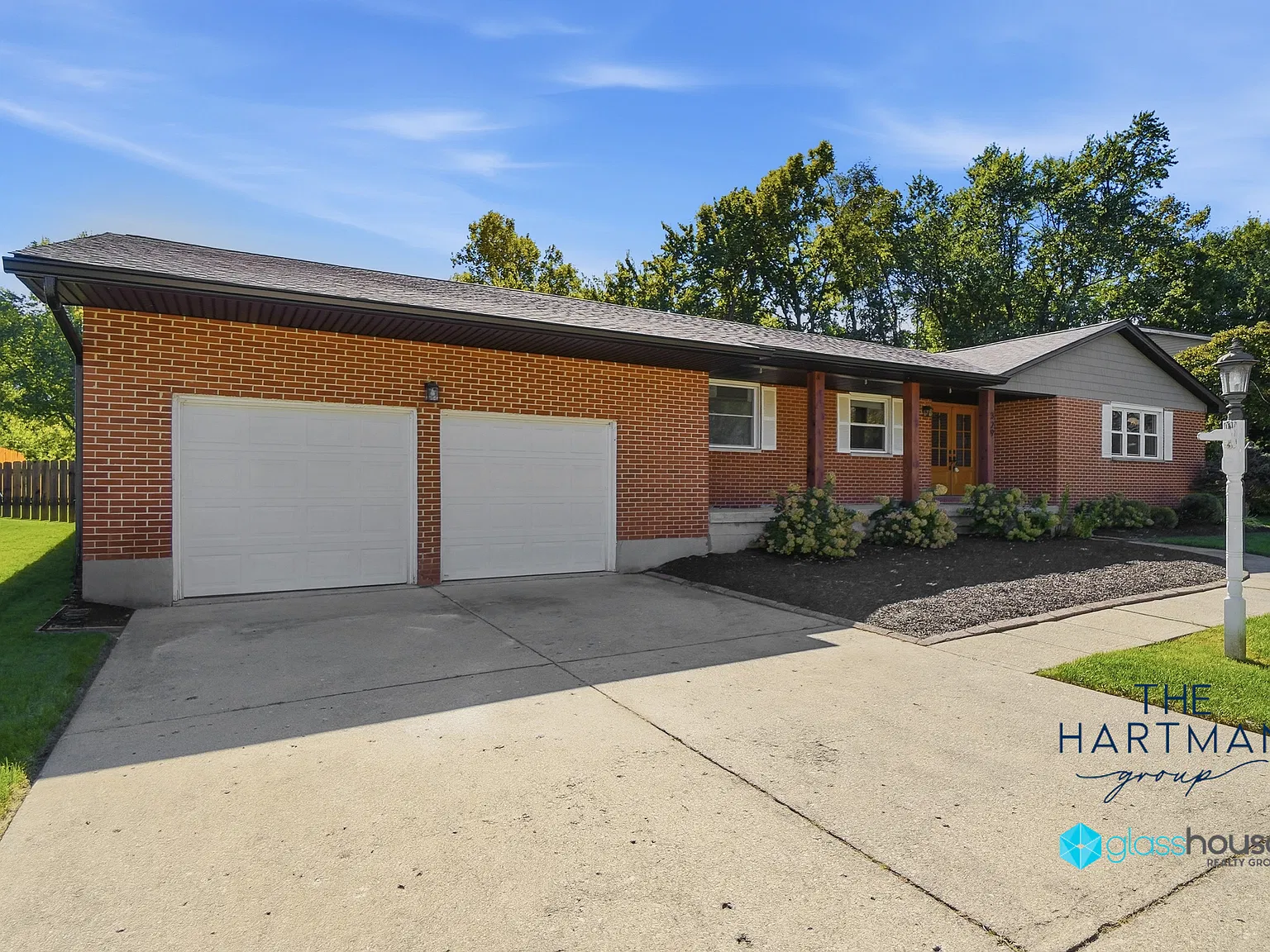 3 bed, 2.5 bath, 2600 sqft, $2,295 — Photo 3