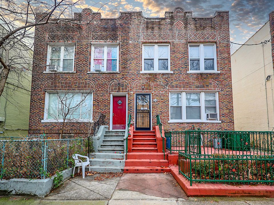 1st image of 2289 E 24th St
