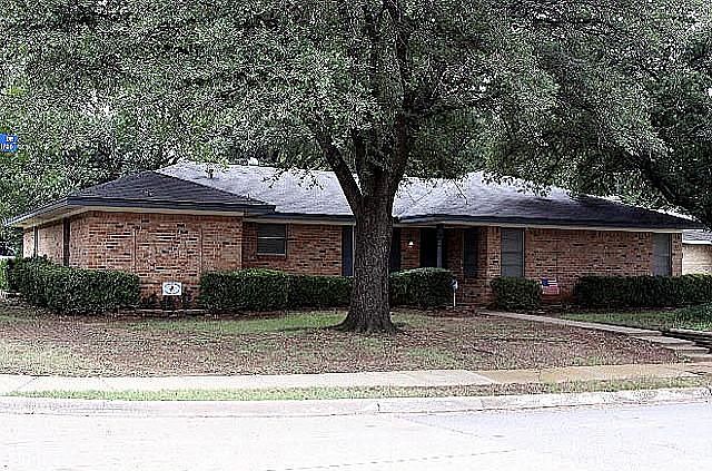 1st image of 1700 Park Hill Dr