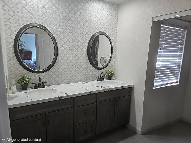 1068 Fairhill Ter — Photo 2