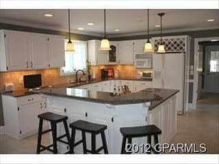 2nd image of 1039 Davenport Pl