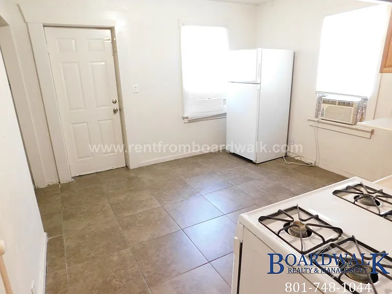2992 S 8850 W — Photo 8