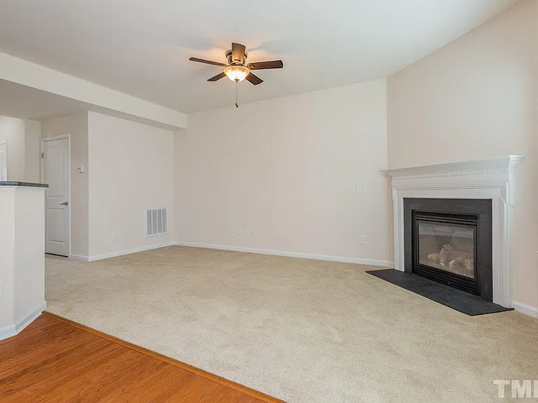 473 Panorama View Loop — Photo 6
