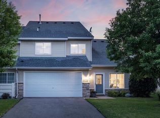 1526 Serenity Ln, Waconia, MN 55387