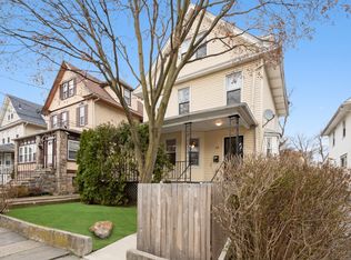 25 Clove Rd, New Rochelle, NY 10801