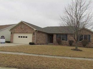 32 Clear Spring Ln, Trafalgar, IN 46181