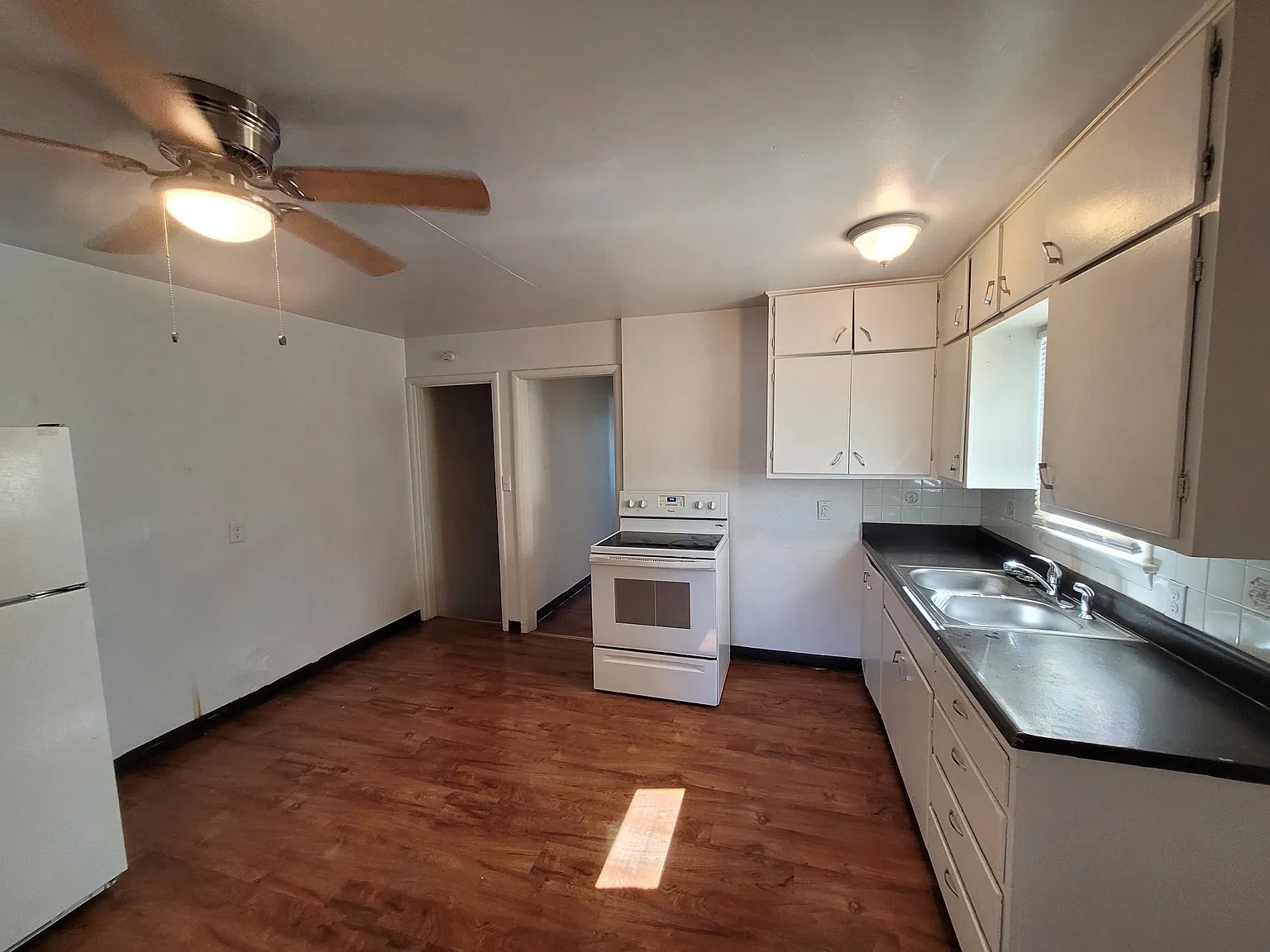 2028 Acero Ave — Photo 4