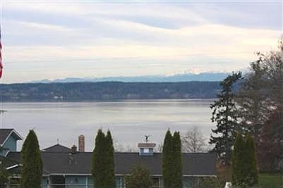 3rd image of 4141 S Camano Dr