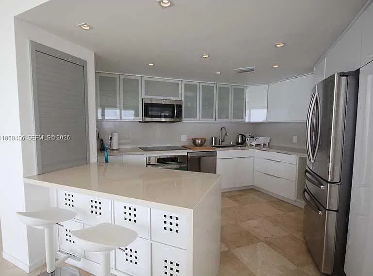 5151 Collins Ave #532 — Photo 10