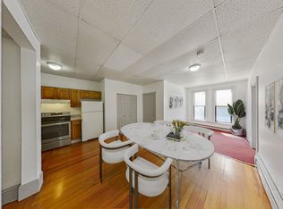 259 Border St #3, Boston, MA 02128