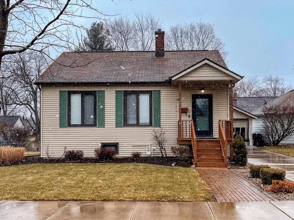 1204 Franklin St, Valparaiso, IN 46383