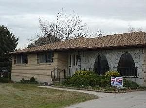 1st image of 1325 W Marinwood Ave