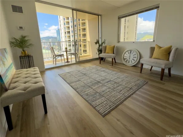 400 Hobron Ln APT 2114, Honolulu, HI 96815