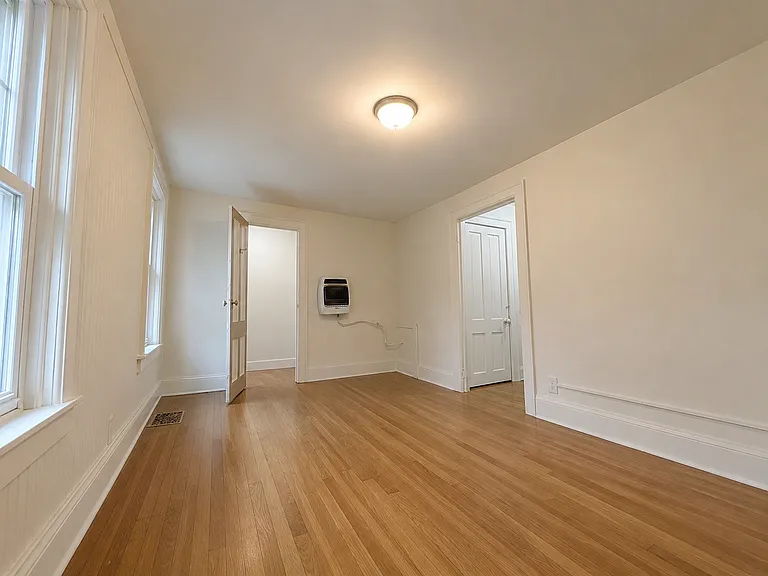 329 Bird Ave #4 — Photo 8