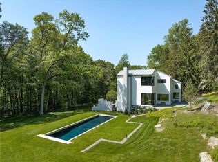 335 Whippoorwill Rd, Chappaqua, NY 10514