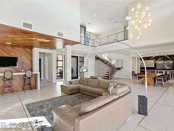4th image of 58 Glade Hollow Dr