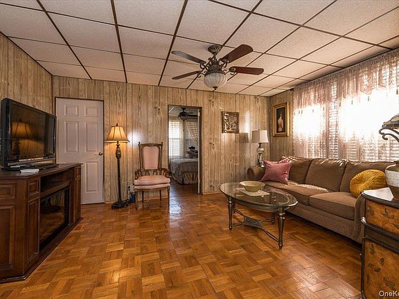 3rd image of 717 Calhoun Avenue