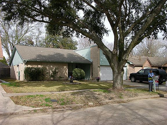 2nd image of 16518 Park Firth Dr