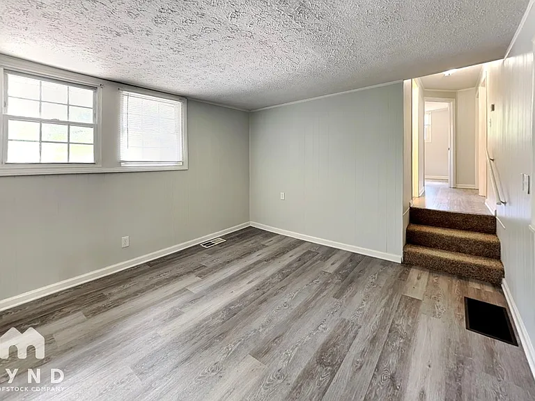 2380 Brackett Rd SW — Photo 7