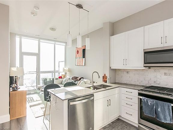 4th image of 60 Charles St W #2903
