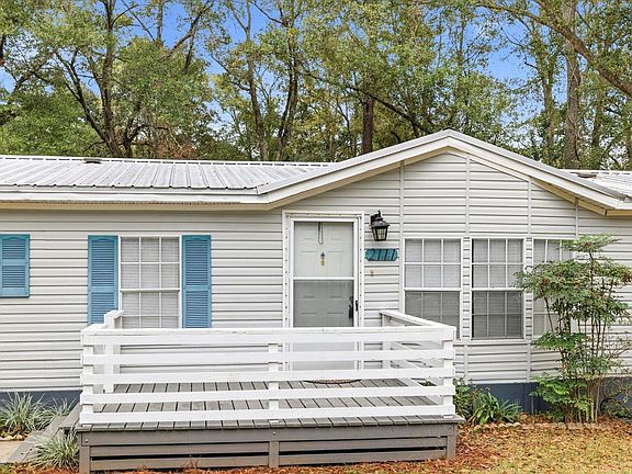 3rd image of 2111 Plantation Forest Dr