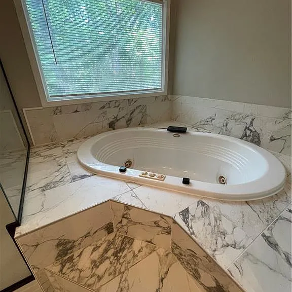 1915 Habersham Trce — Photo 11