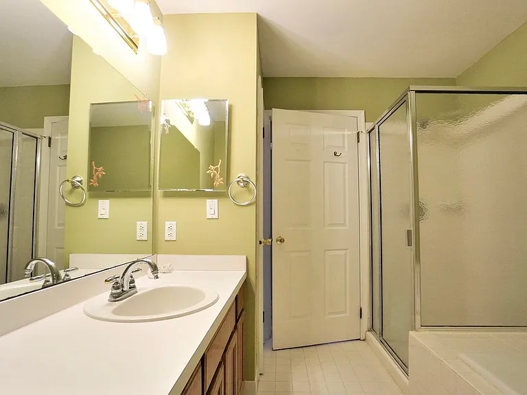 2607 Virginia Ln — Photo 28