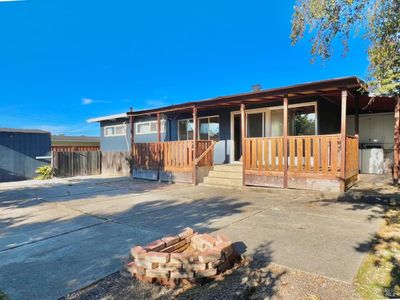 924 E Meadow Avenue, Pinole, CA, 94564