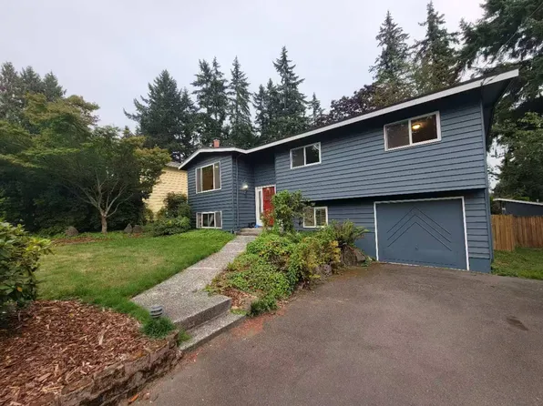 8451 NE 137th St, Kirkland, WA 98034