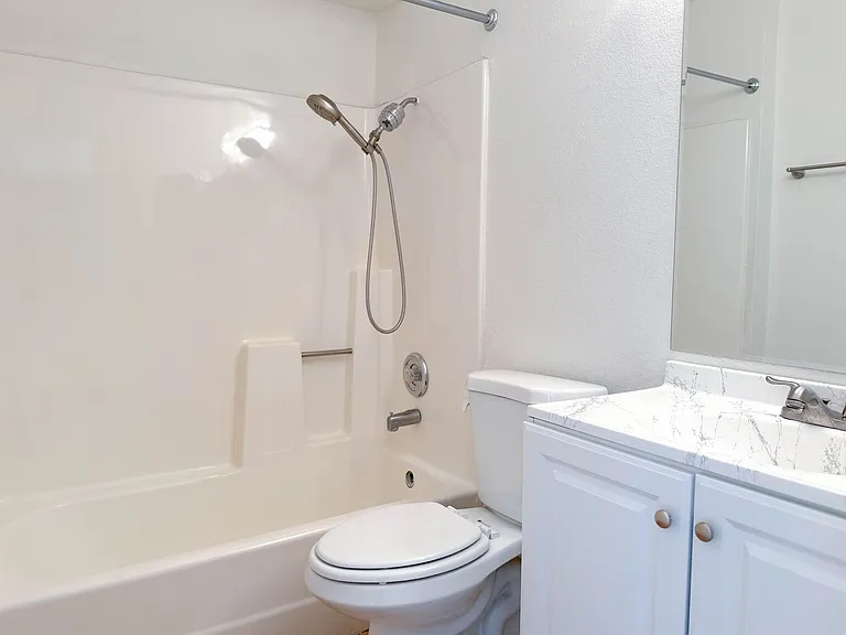 3781 Marlborough Ave — Photo 8