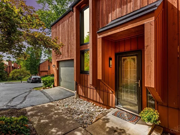 8274 Coppernail Way, West Chester, OH 45069