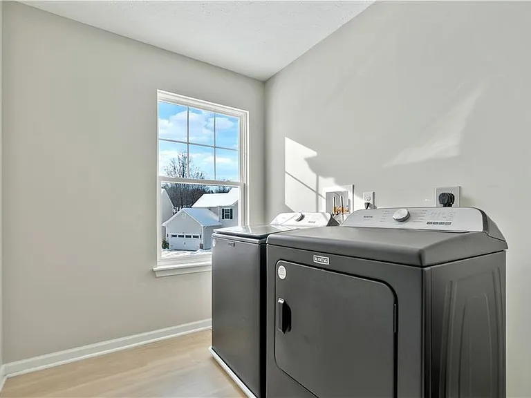 3367 Ponderosa Trl — Photo 17