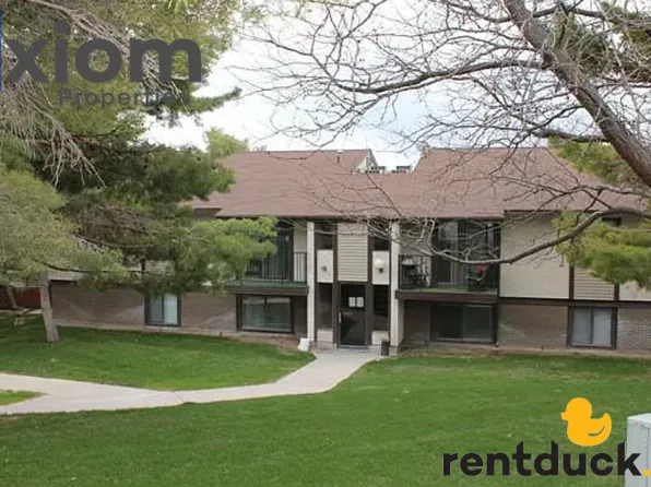 Fairway Estates Condominiums