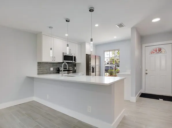714 Nantucket Circle #B, Lake Worth, FL 33467