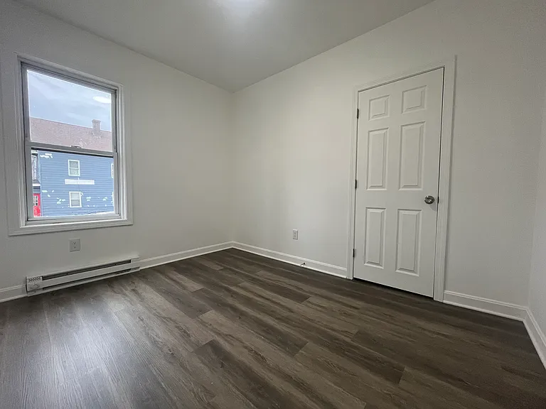 61 Fox St #1 — Photo 8