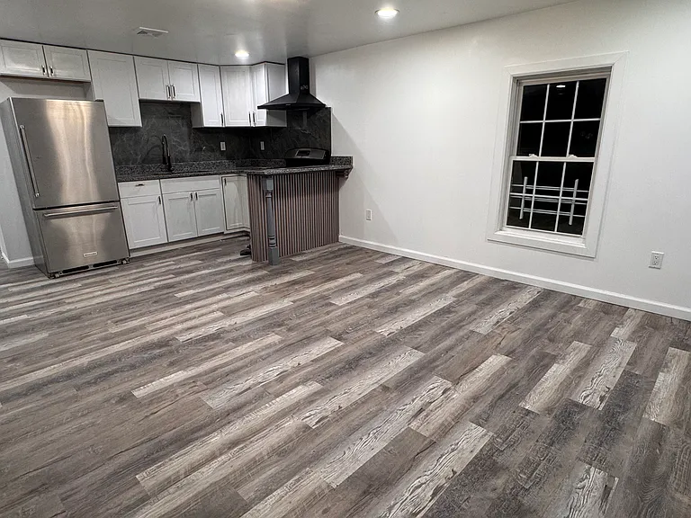 110 Main St #2 — Photo 6