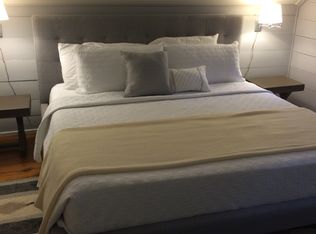 1 Twin Lear Rd, Pipersville, PA 18947