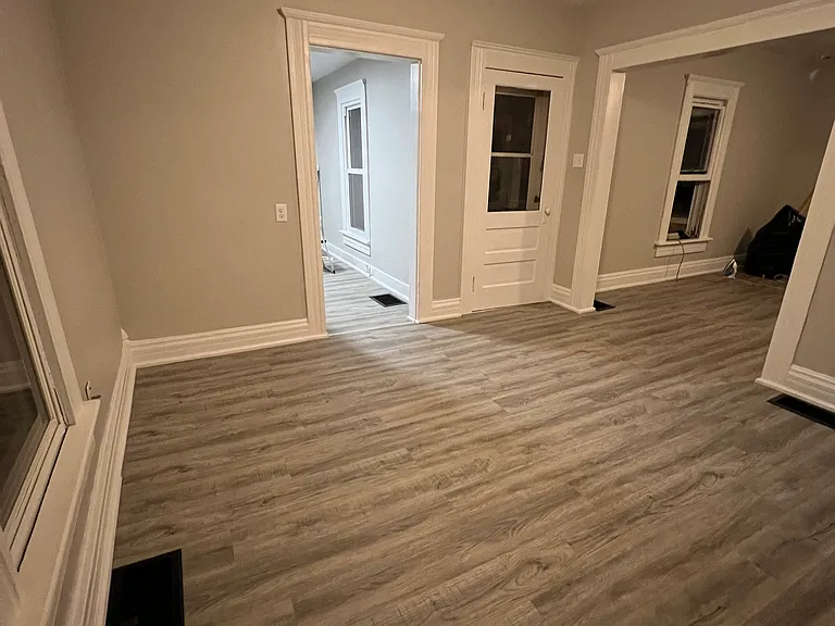 15 Oak St — Photo 10