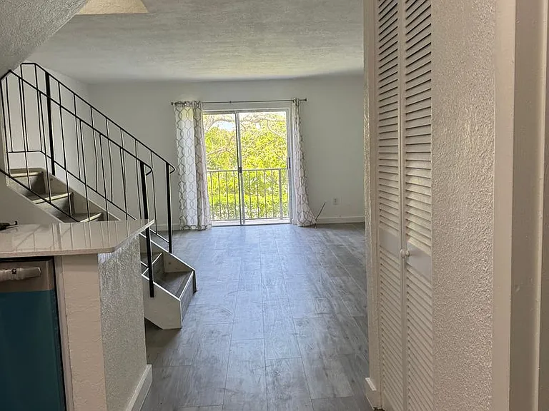 8650 SW 67th Ave #1045 — Photo 6