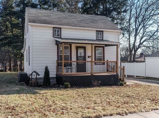 1015 N 8th St, Rochelle, IL 61068