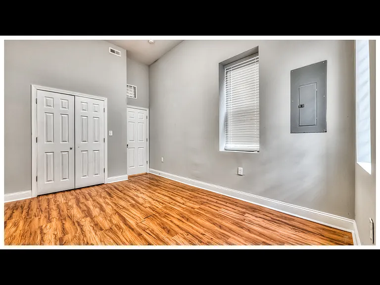 1506 Madison Ave #1 — Photo 7