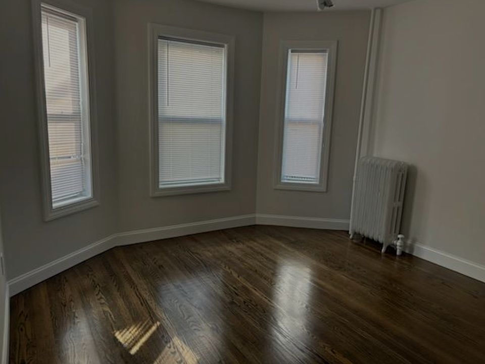 2nd image of 13 Fairmont St