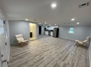 138 Merrick Rd, Farmingdale, NJ 07727