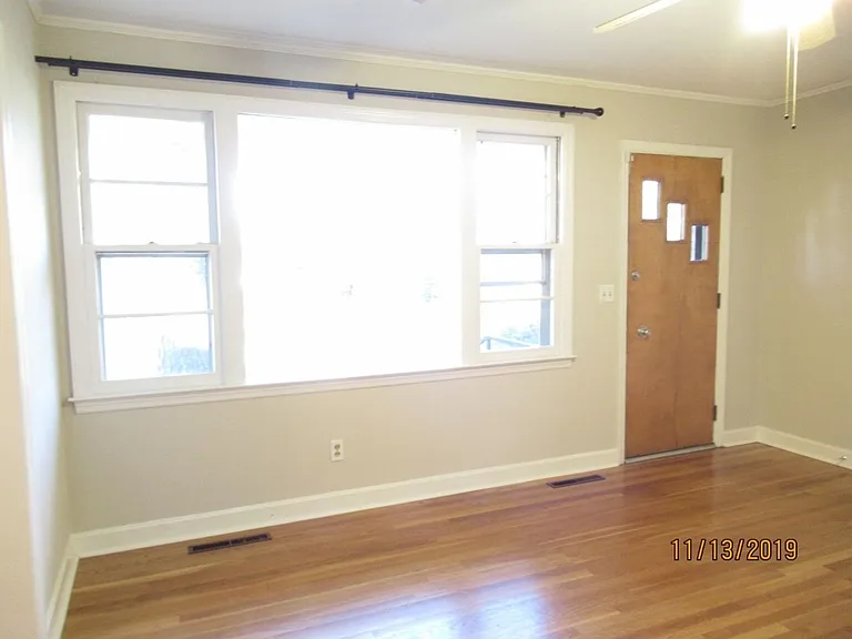 523 Colonial Dr — Photo 7