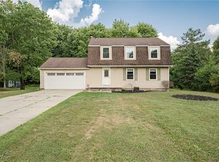 8773 N Bedford Rd, Macedonia, OH 44056