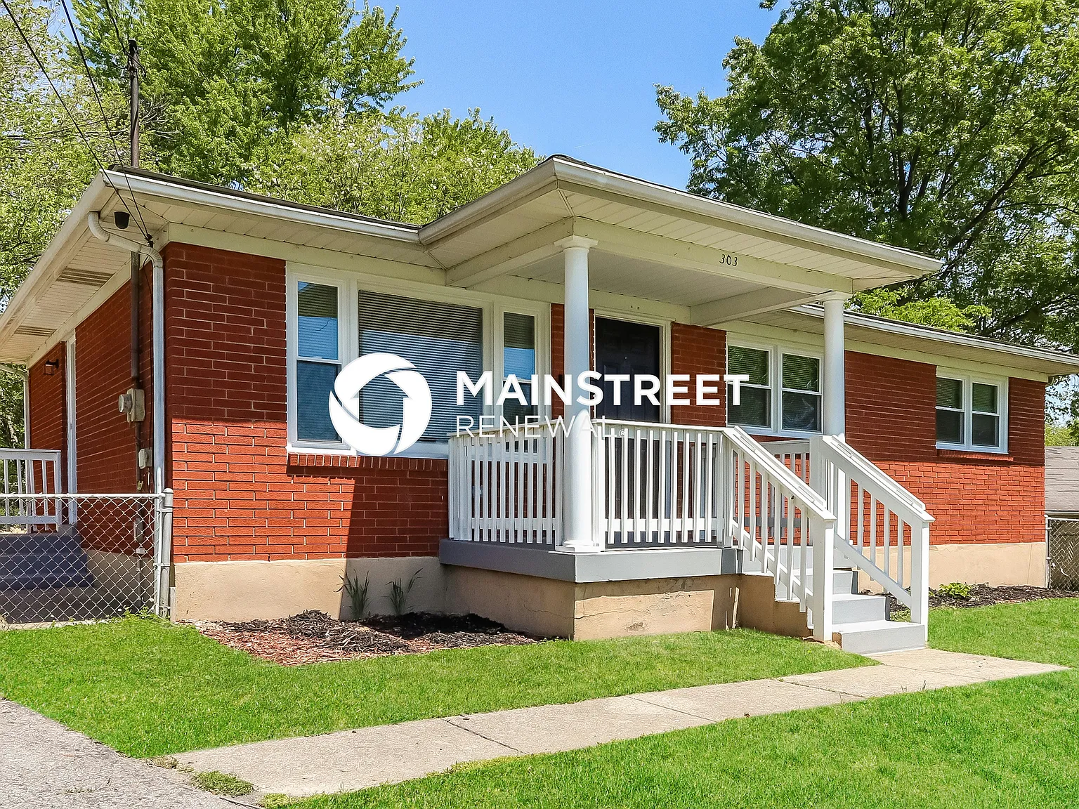 303 Elk River Dr — Photo 2