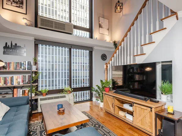 221 N Dearborn St Unit 1008N, Chicago, IL 60601