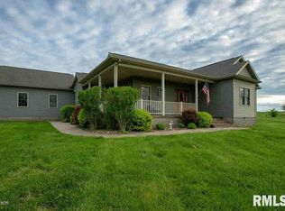 200 King Cir, Goreville, IL 62939
